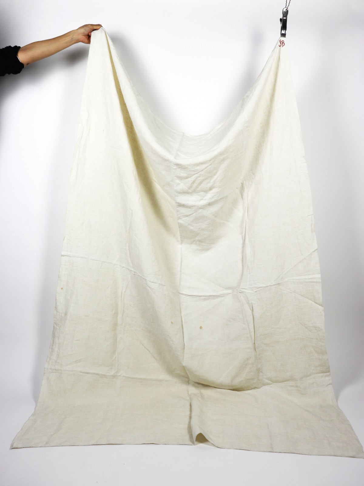 French linen sheet, White line, morogram