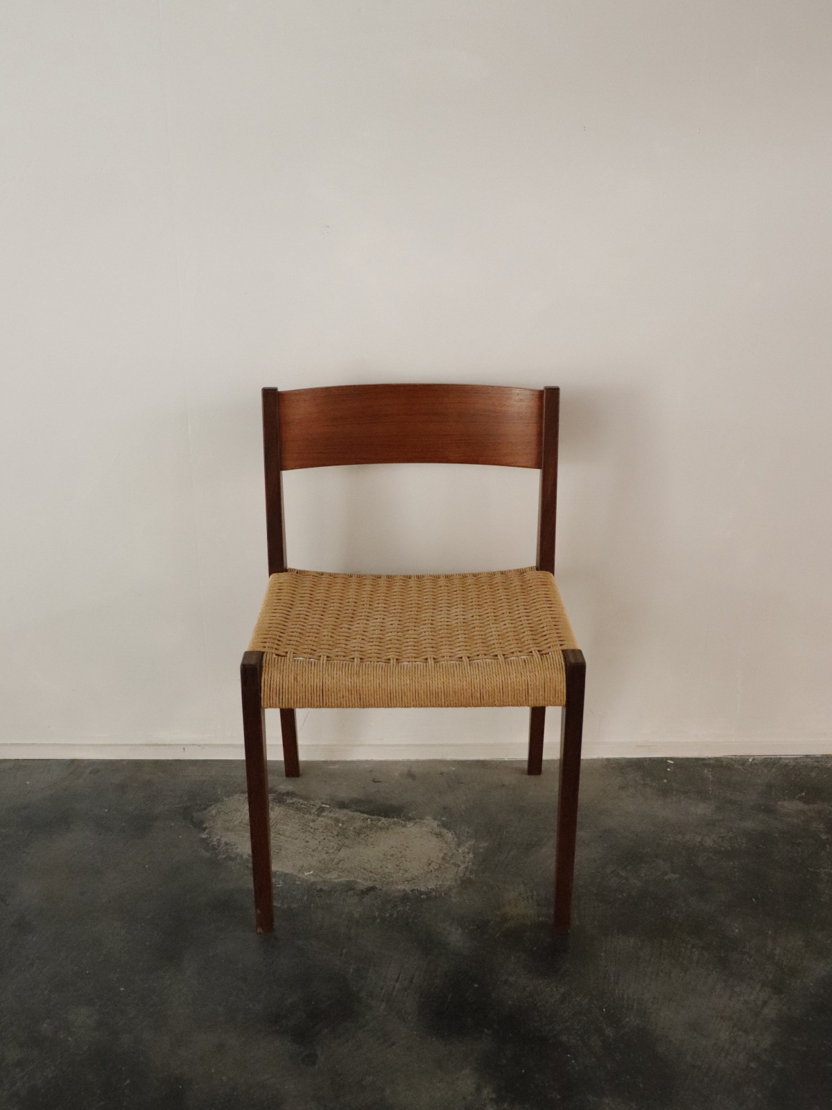MCM, danish chair, paper code chair
