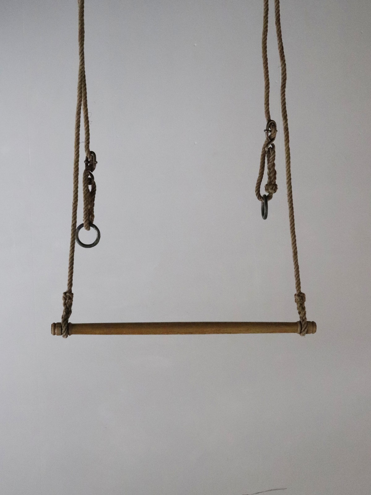 1930's, gym equipment, trapeze, france