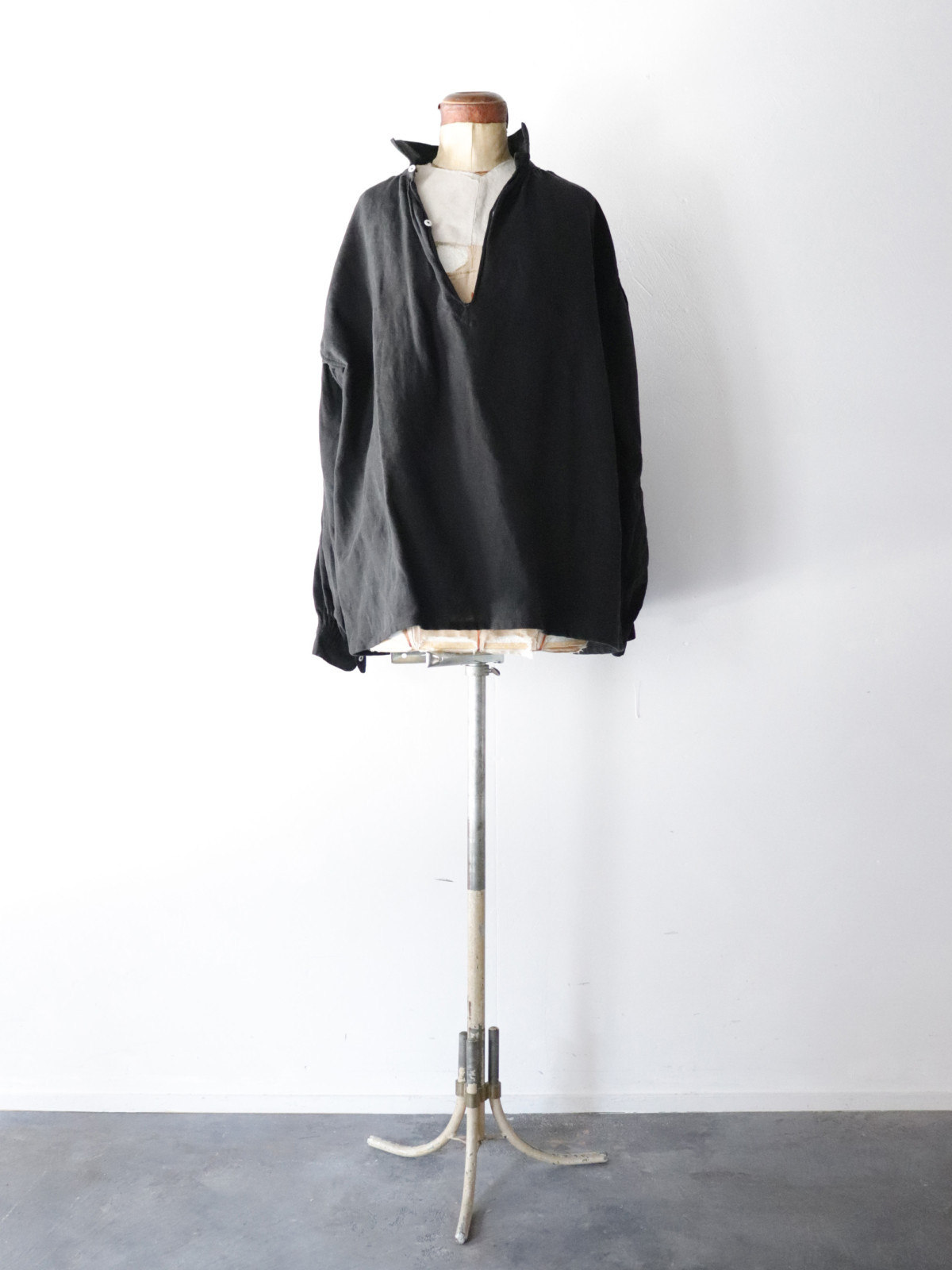 Black-dyed ,french linen, blouse