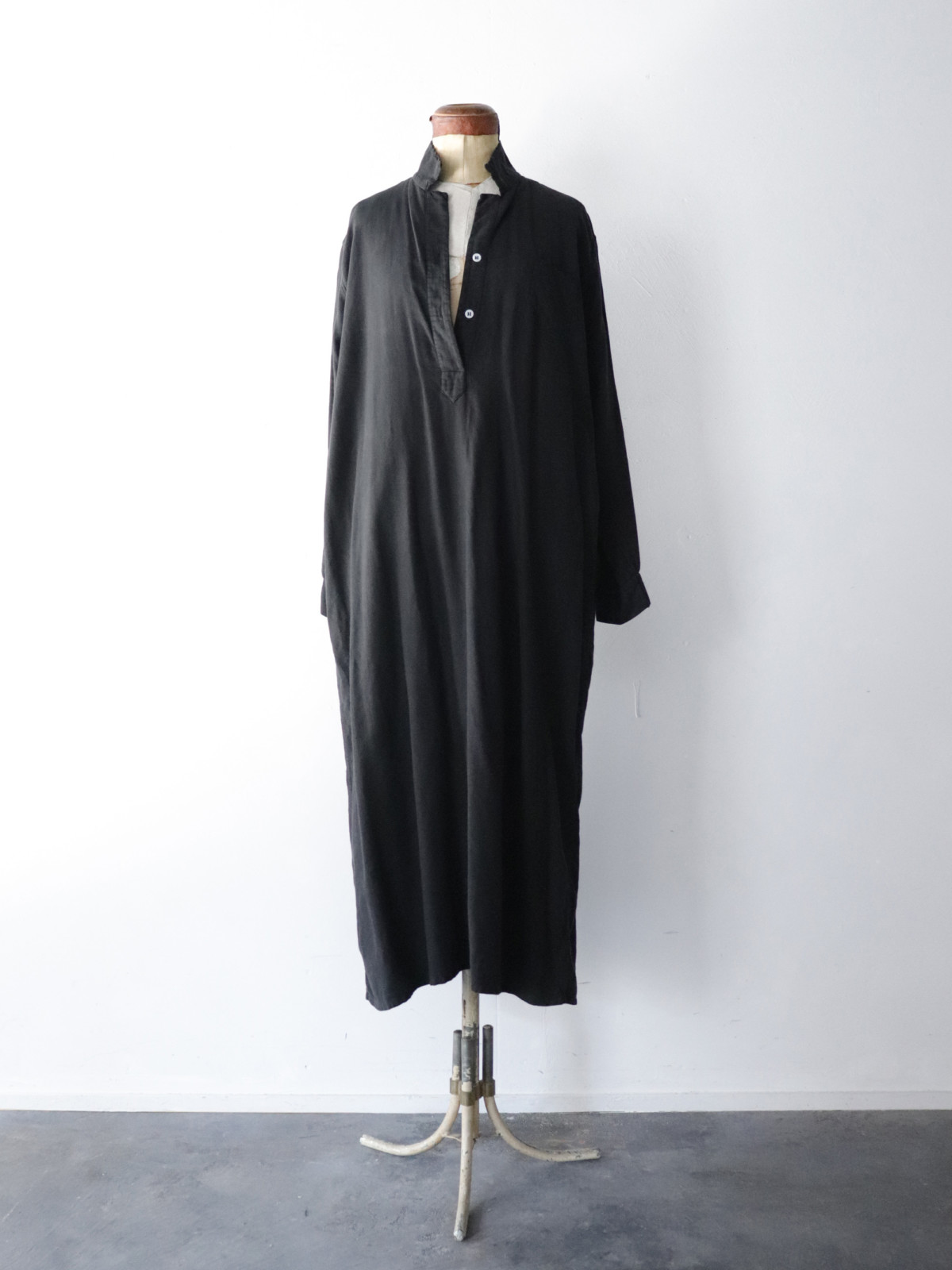 Black-dyed,one-piece,europe