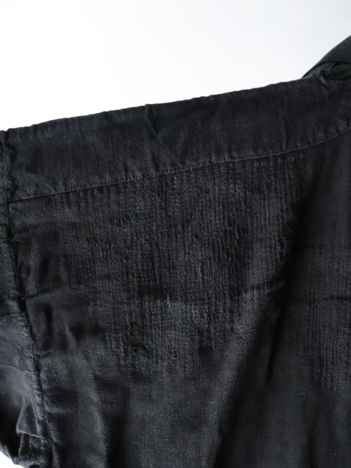 Black-dyed ,one-piece, french linen,
