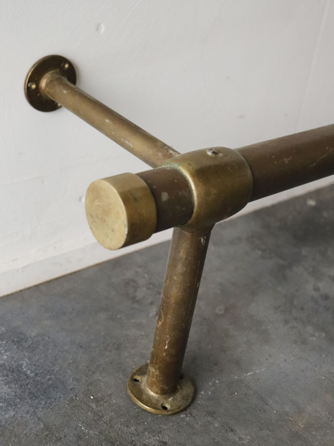 Vintage brass bar foot rail BROWN. 京都 二条新町の生活雑貨店