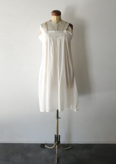vintage,europe,linen,cotton,nightwear,lace,enbroidery,camisole