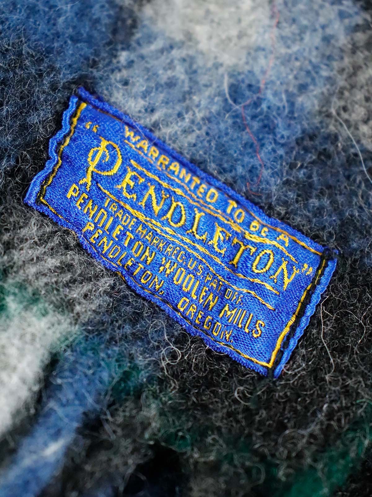 Pendleton ,wool check shawl,vintage,USA