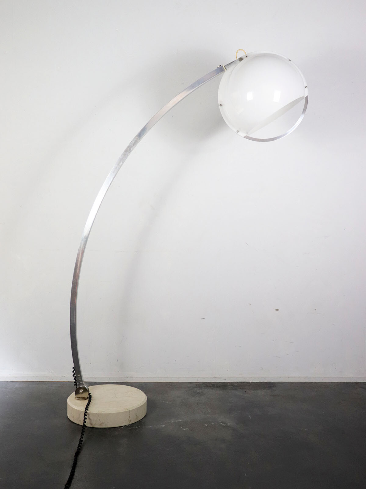 1960's,arc floor lamp,Harvey Guzzini,Italy,italian vintage