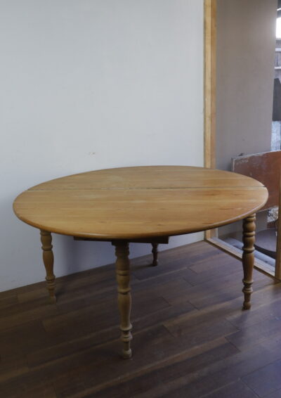 1980's,France,pine wood table,folding table ,round table,french table
