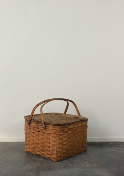 vintage,splint picnic basket,USA,antique