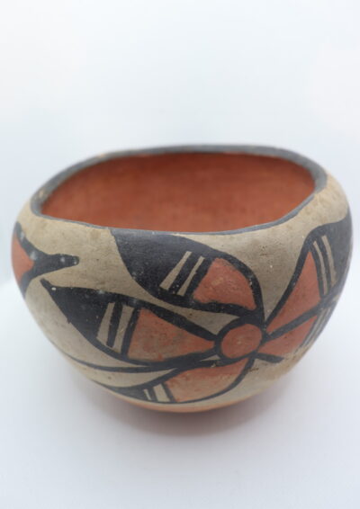 santo domingo,native american pottery,vintage USA