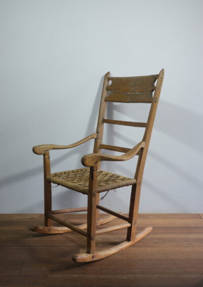 antique,rocking chair,England,child chair,rope chair,