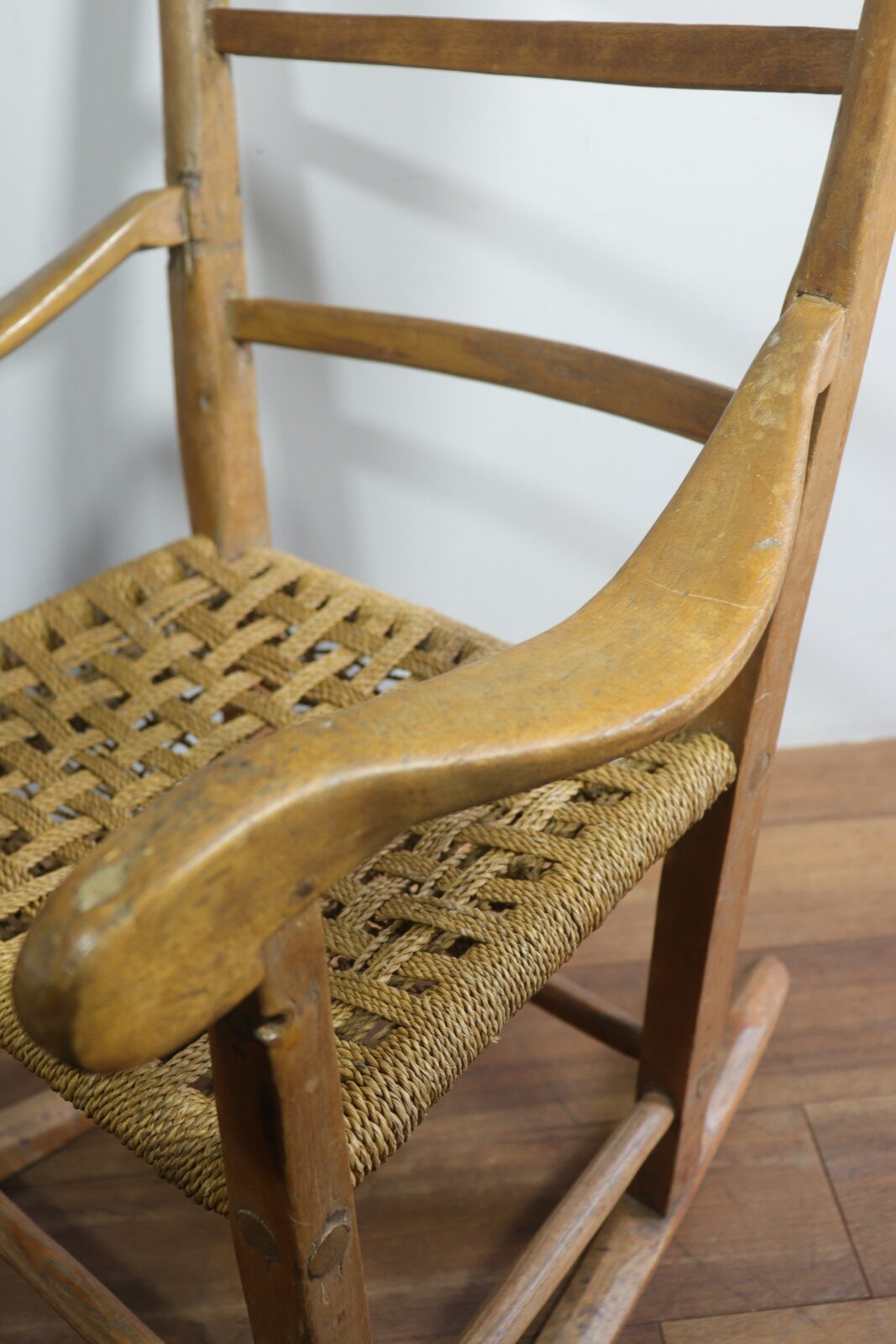 1800's antique rope rocking chair for child – BROWN. | 京都