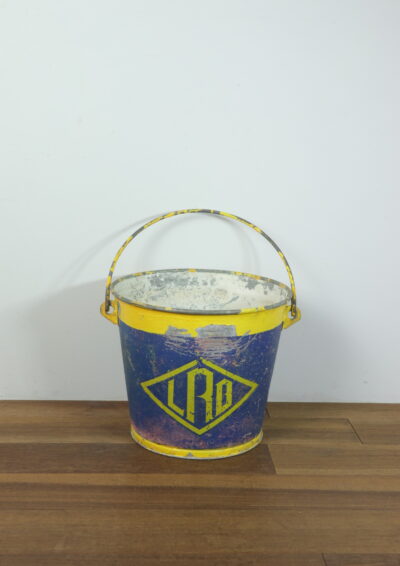 antique,metal bucket,USA,iron bucket