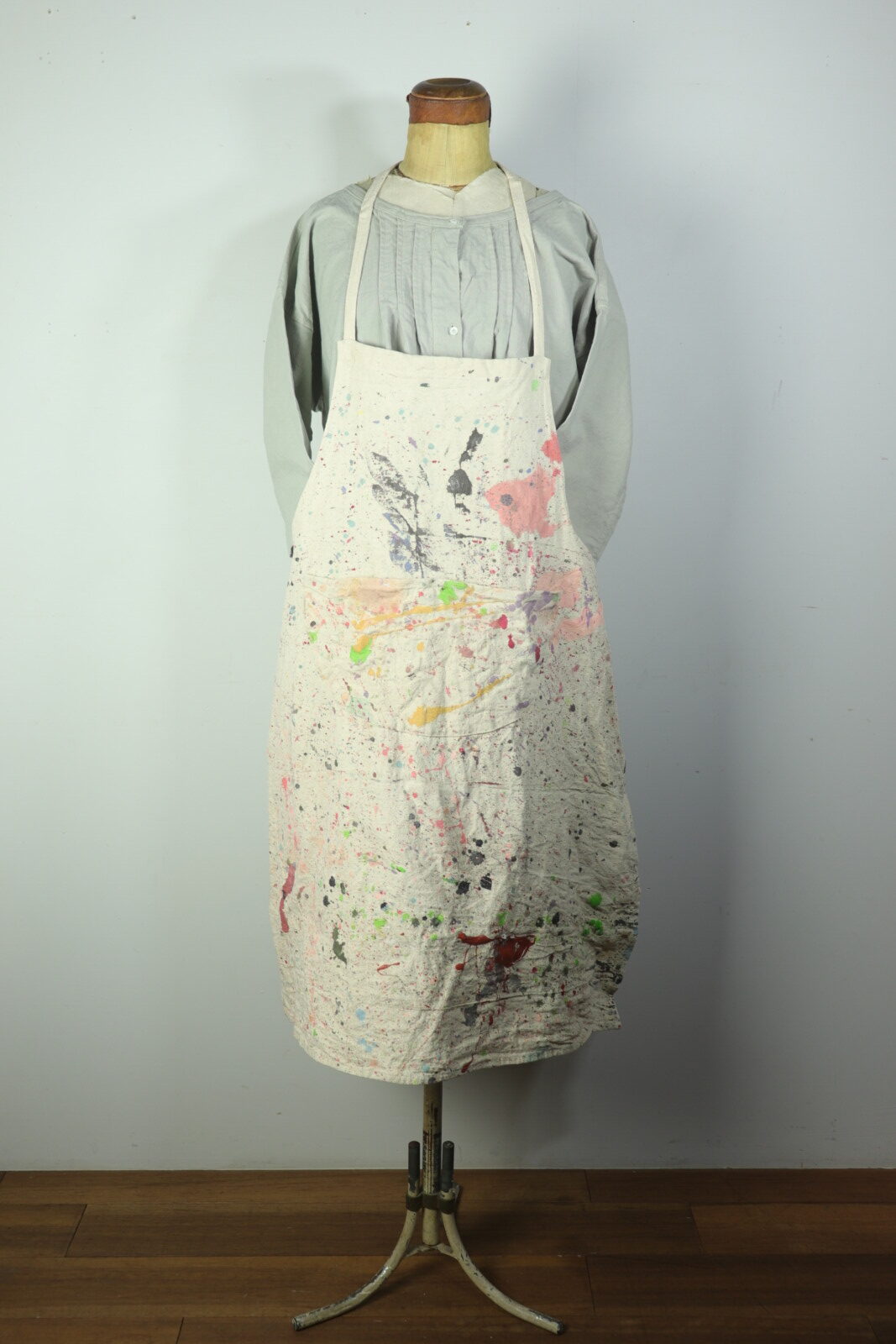 paint fabric,used,Brown.remake,apron,USA