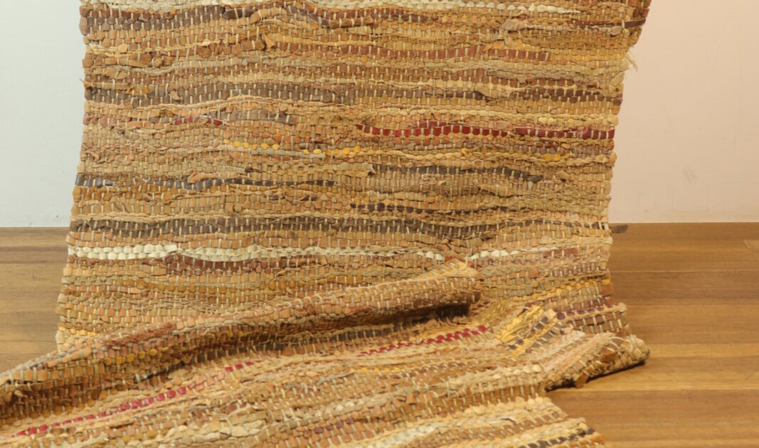 ヴィンテージ　本革　カウラグ Vintage leather rag rug – BROWN. | 京都 二条新町の生活雑貨店