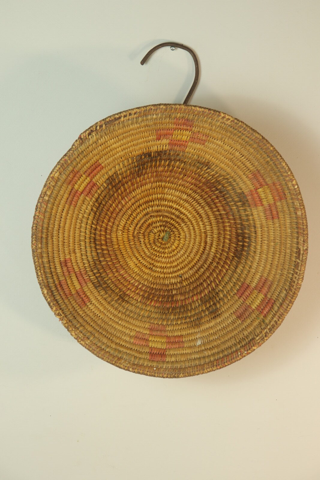 1940's,native american basket,antique basket,apache basket,USA