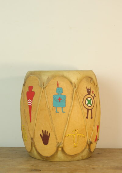 handmade drum,native american baffaro drum,vintage,USA,native american art